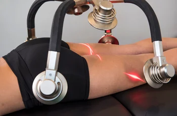 Zerona Z6 laser therapy applied to the abdomen for non-invasive fat reduction and body sculpting