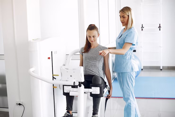 Patient achieving improved mobility and strength through personalized physical therapy and fitness care.